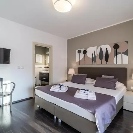 With Private Pool Apartament *
